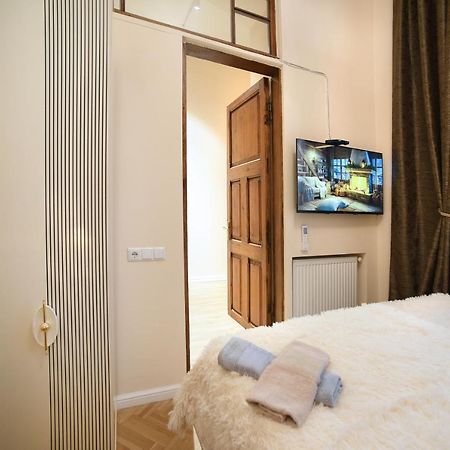 City Lux Hotel Tiflis Exterior foto