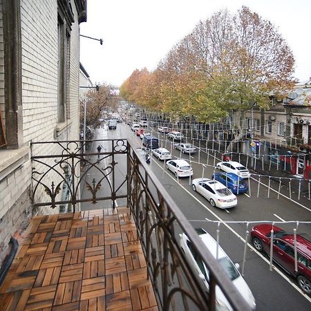 City Lux Hotel Tiflis Exterior foto