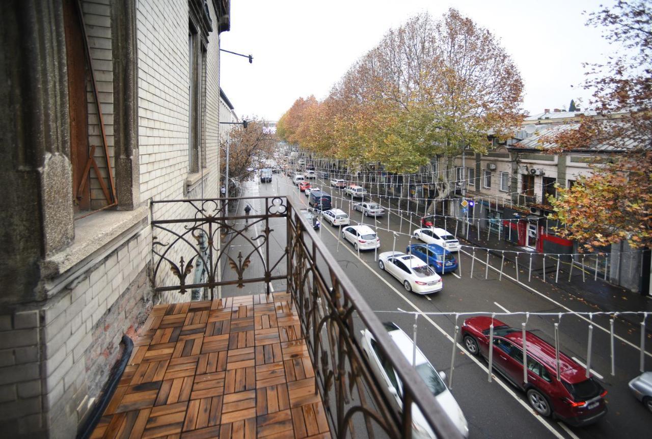 City Lux Hotel Tiflis Exterior foto