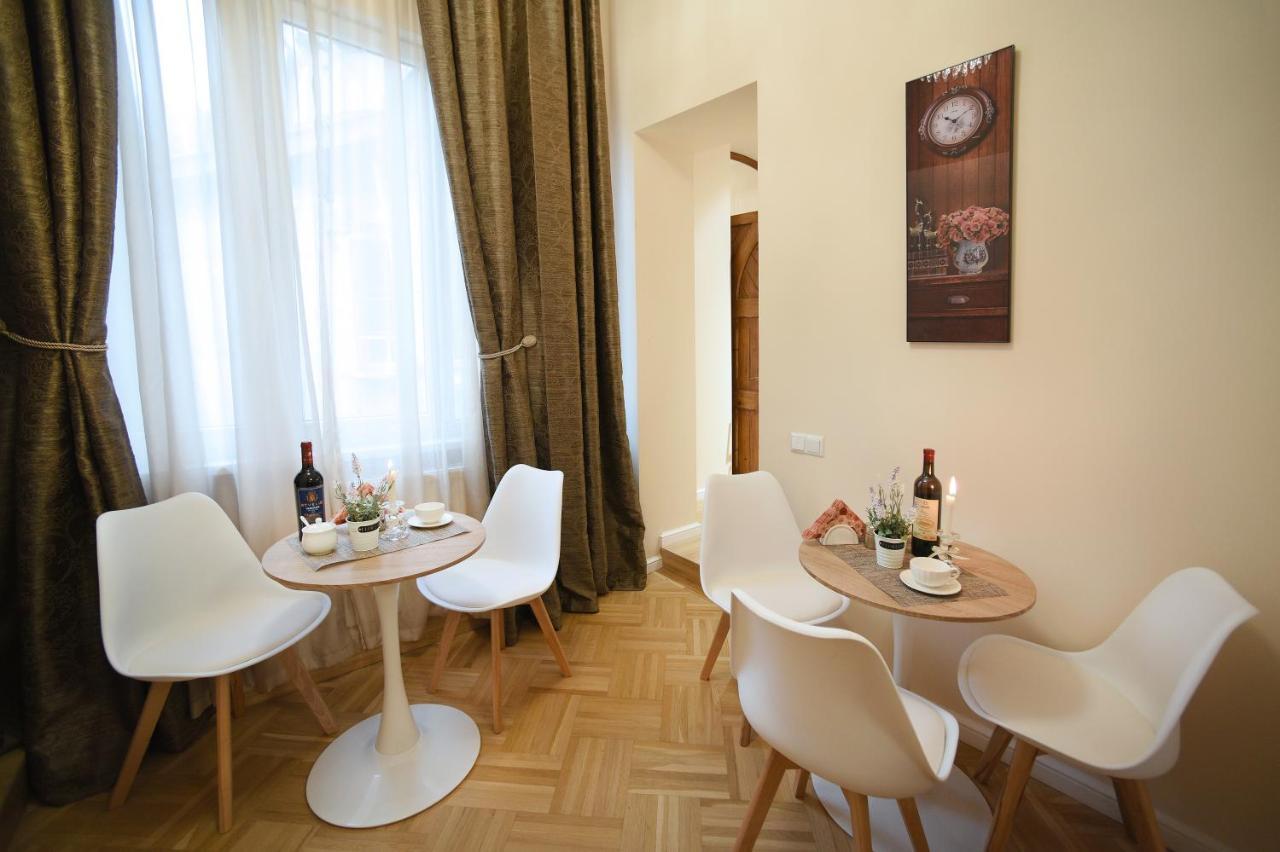 City Lux Hotel Tiflis Exterior foto